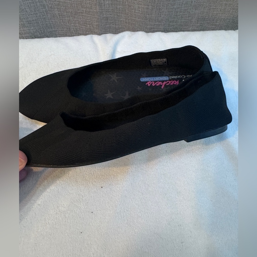 Sketchers memory foam ballet slippers. New no tags but never worn fit, size 7 - Picture 4 of 8